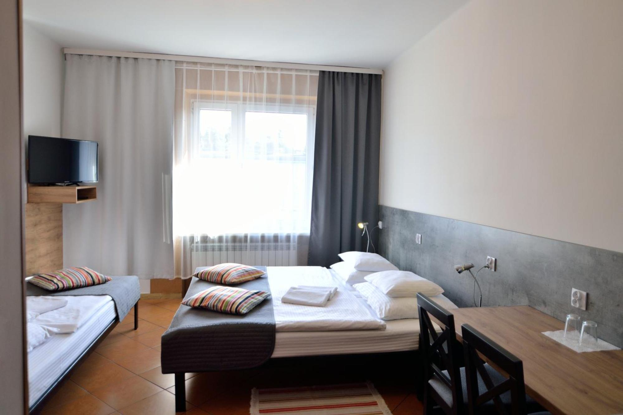 Hotel Gracja Kuznia Raciborska Екстериор снимка